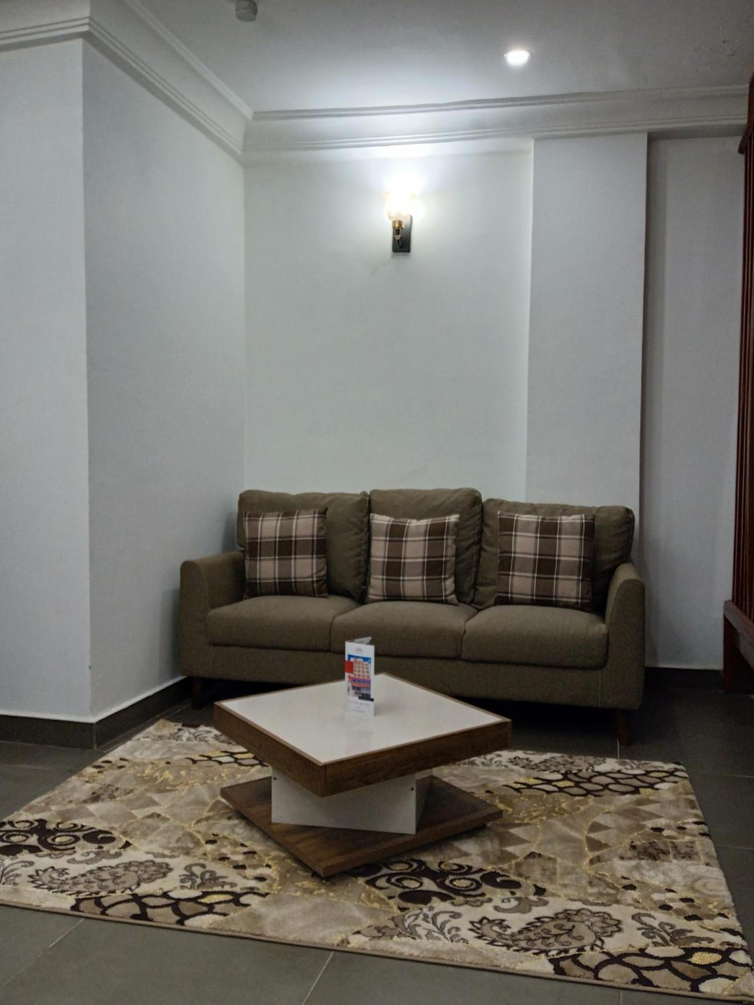 Cofe Hotel Yaounde Exterior photo