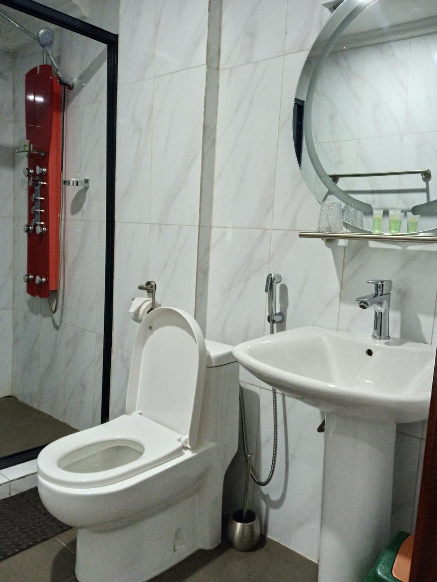Cofe Hotel Yaounde Exterior photo